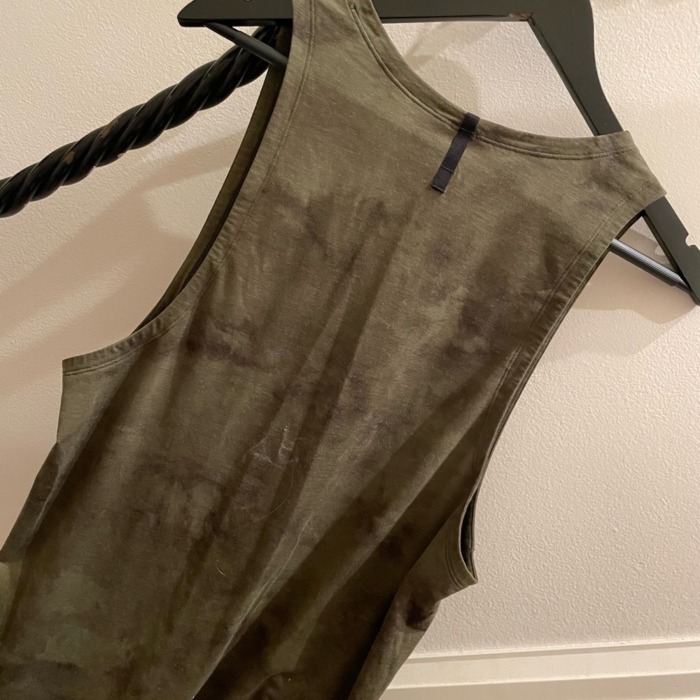 Lulu Lemon Tank